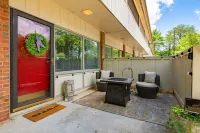Close 2 Dollywood Rustic Sleeps 6 Family Fun - 4-Star