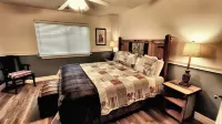 Candlewood Creek by Avantstay Pool + Fire Pit Quiet Paso Cul-de-sac - Balkoner