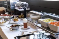 Hotel Adonis Capital - servizio colazione