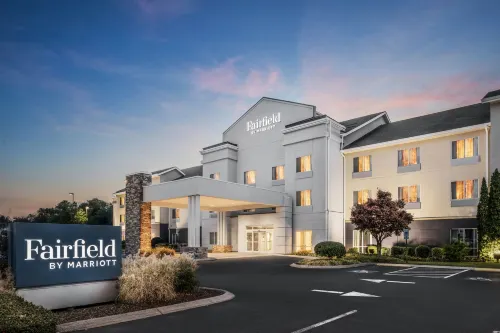 페어필드 인 & 스위트 바이 메리어트 채터누가 사우스/이스트 리지 - 주차장