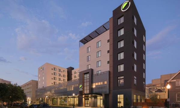 Element Denver Downtown East