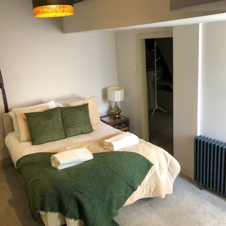 Stylish Historic Apartment Near York Minster