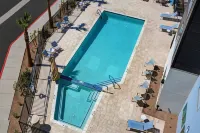 TownePlace Suites Phoenix Glendale Sports & Entertainment District - Pools