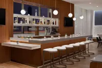 Residence Inn Stamford Downtown - bar