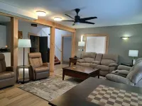 Bralorne Suites & Rooms - Homestays