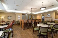Hampton Inn Waterville - breakfast