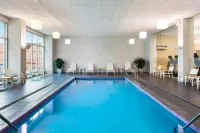 Element Boston Seaport District - Pools