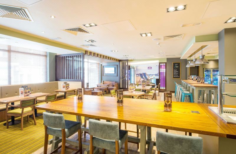 Premier Inn Eastbourne Town Centre photo 5