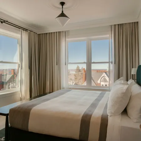 Longfellow Hotel