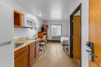 WoodSpring Suites Chesapeake-Norfolk Greenbrier - Bãi đậu xe