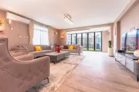 Liyu Hotel Apartment - Condos