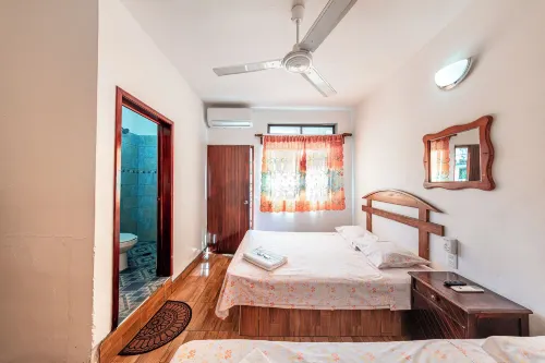 Hotel Naxhiely - 2 Sao