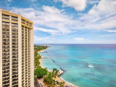 Hyatt Regency Waikiki Beach Resort & Spa