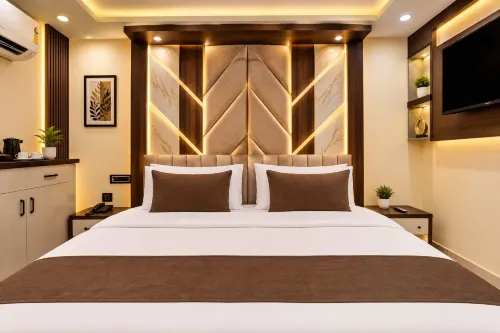 Gorakhpuriya Hotel - 2-Star