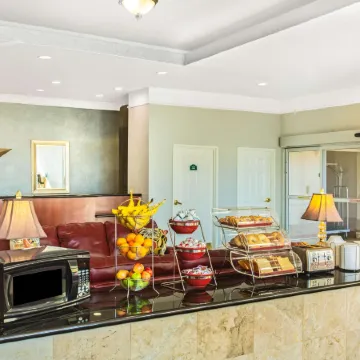 La Quinta Inn & Suites by Wyndham Belton - Temple South