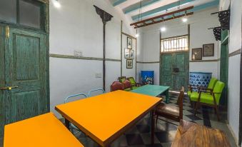 10. Hostel V..
