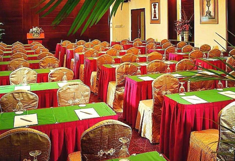 Metropolitan Yijing Hotel Dongguan Hotel Overview