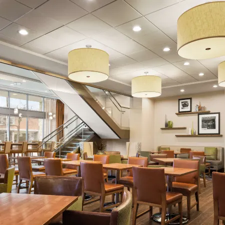 Hampton Inn & Suites Clayton/St. Louis-Galleria Area