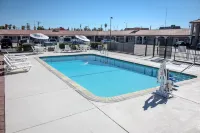 Red Roof Inn Blythe - piscina