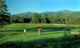 Omni Bretton Arms Inn at Mount Washington Resort