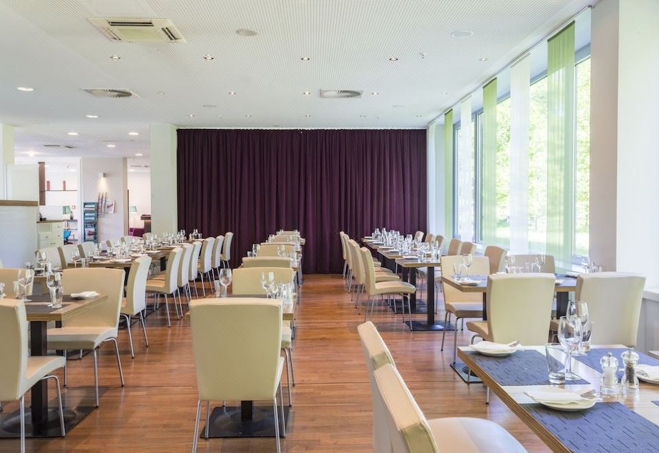 5. 파크 인 바이 ..