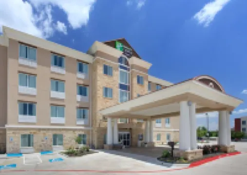 Holiday Inn Express & Suites FORT WORTH NORTH - NORTHLAKE by IHG