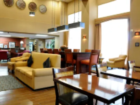 希爾頓歡朋套房酒店-雷德布拉夫 雷德布拉夫酒店