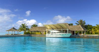 フロントデスク シェラトン モルディブ フルムーン リゾート&スパの写真