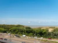 Strandhuis with Balcony Hotels in Bredene