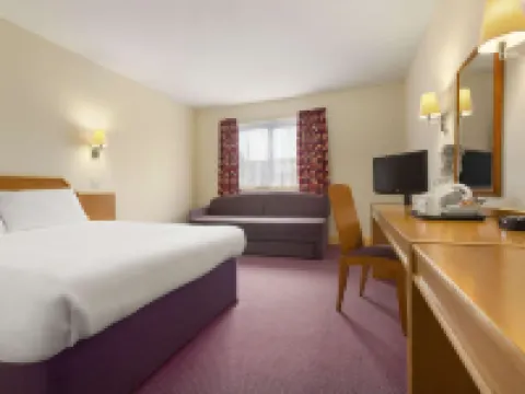 Days Inn by Wyndham Sevenoaks Clacket Lane Hotels in Westerham