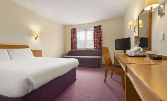 Days Inn by Wyndham Sevenoaks Clacket Lane