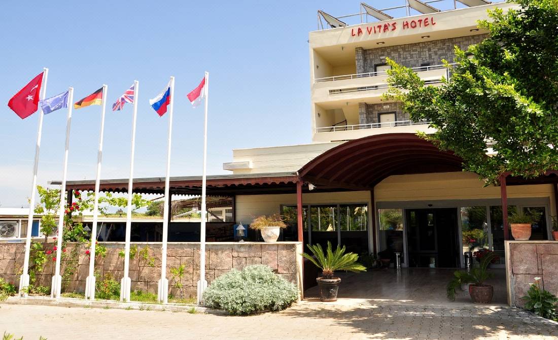 La Vita's Hotel-Side Updated 2022 Room Price-Reviews & Deals La Vita's Hotel-Side Updated 2022 Room Price-Reviews & Deals