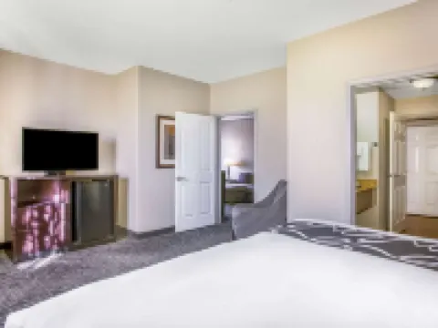 La Quinta Inn & Suites by Wyndham Kyle - Austin South Hoteles en Kyle