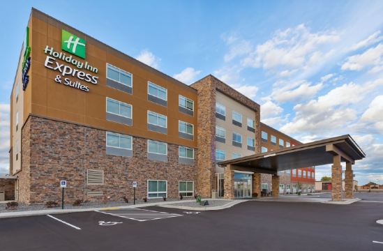 Holiday Inn Express And Suites Eau Claire West I-94 An Ihg Hotel-eau Claire Updated 2021 Price Reviews Tripcom
