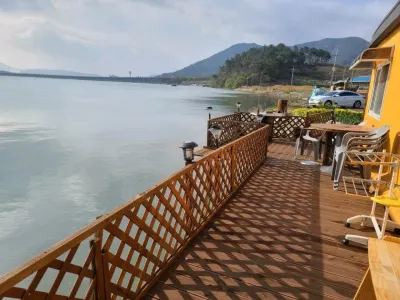 Yeosu Borane Fishing Pension Hotels near Aeyangwon History Hall