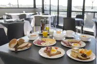 Sliema Marina Hotel - breakfast