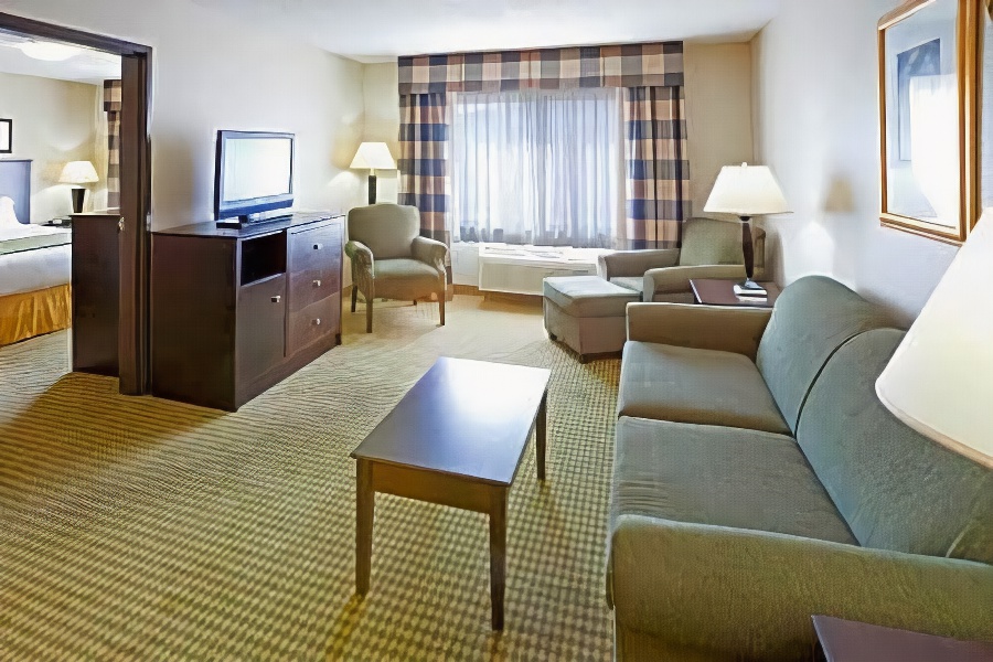 Holiday Inn Express Hotel & Suites Fort Worth Southwest I-20, an Ihg Hotel