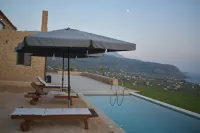 Luxury Villa with Private Pool Kika Residences