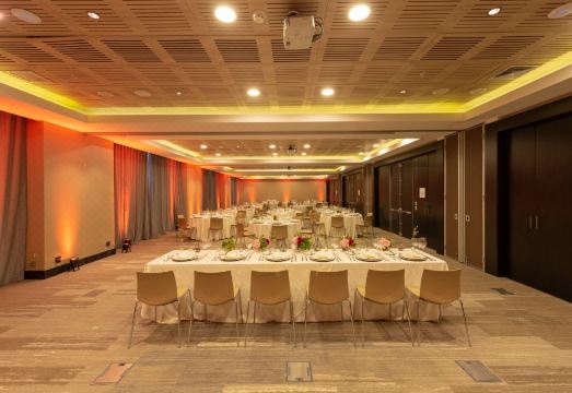 1. 노보텔 비나델마..