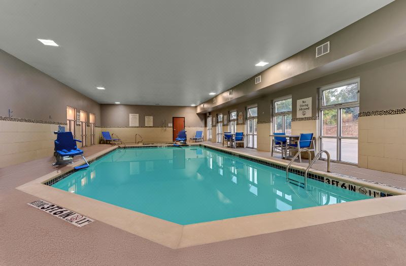 Holiday Inn Express & Suites Weatherford by IHG photo 2