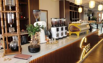 Al Salam Grand Hotel & Resort - Housity