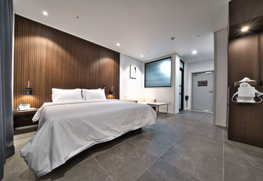 2. 동해 이지 무인..