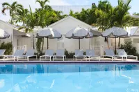 Winslows Bungalows - Key West Historic Inns - Pools