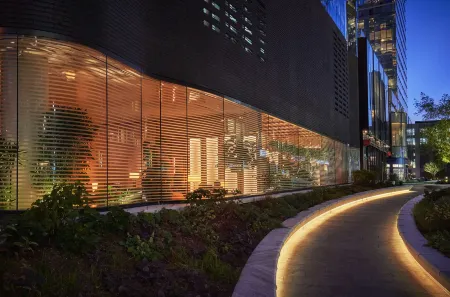 Pendry Manhattan West Отели рядом с достопримечательностью «Institute for the Study of the Ancient World at NYU»