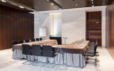 会議室 パラドール デ アルカラ デ エナーレスの写真