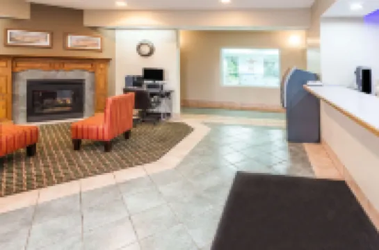 Super 8 by Wyndham Valparaiso Hotels in Valparaiso