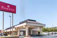 Ramada by Wyndham Lebanon Hoteles en Lebanon