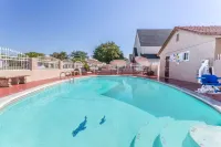 Travelodge by Wyndham Merced Yosemite