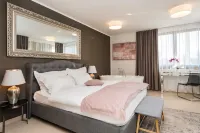 Plitvice Falls Cottage Hotels in Poljanak