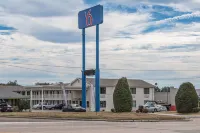 Motel 6 Texarkana, AR - 2-Star